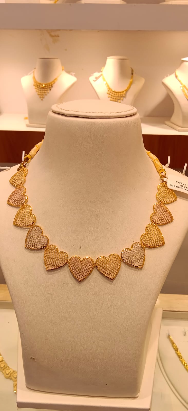 Neckles 